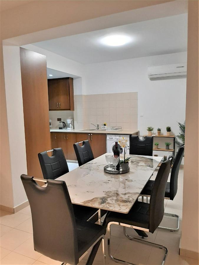 H&O Alina Sunset Apartment Paphos Ngoại thất bức ảnh